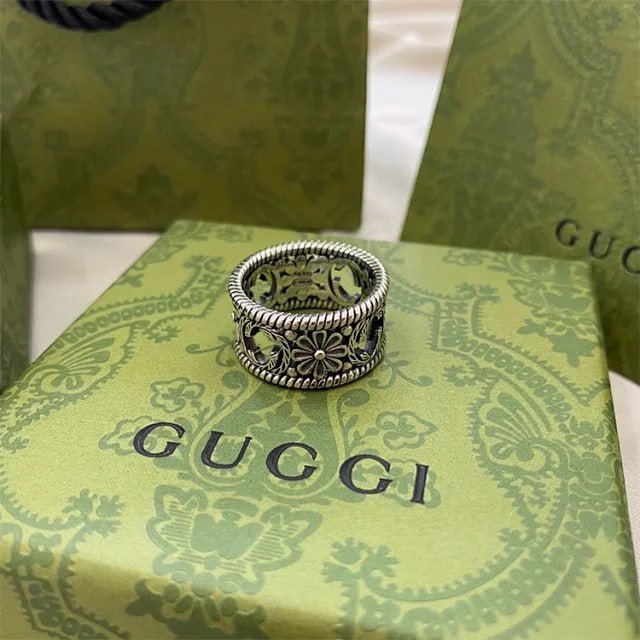  GUCCI ring