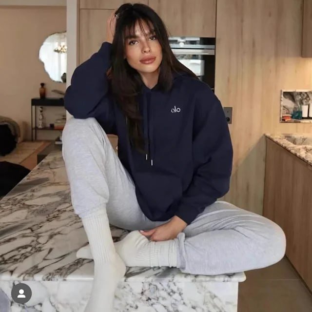  ALO hoodie