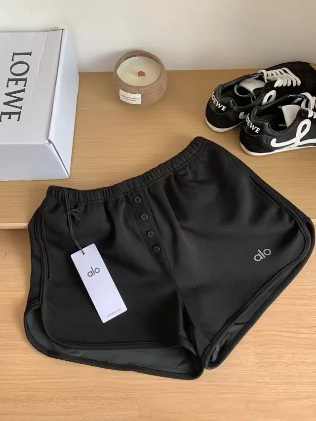  ALO shorts