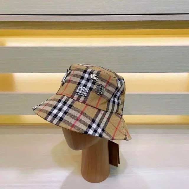 Burberry hat