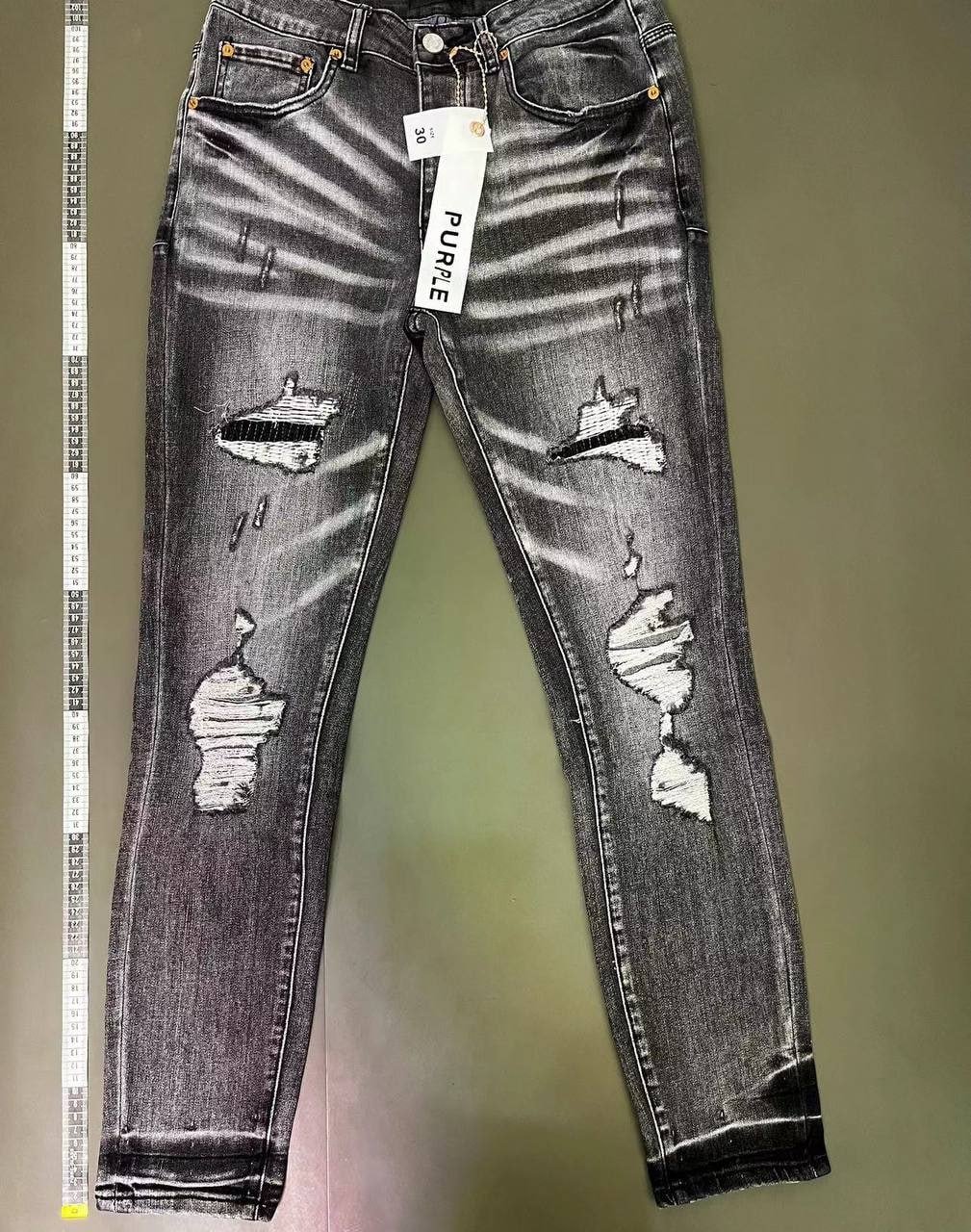 Purple Jeans    (40 CP)