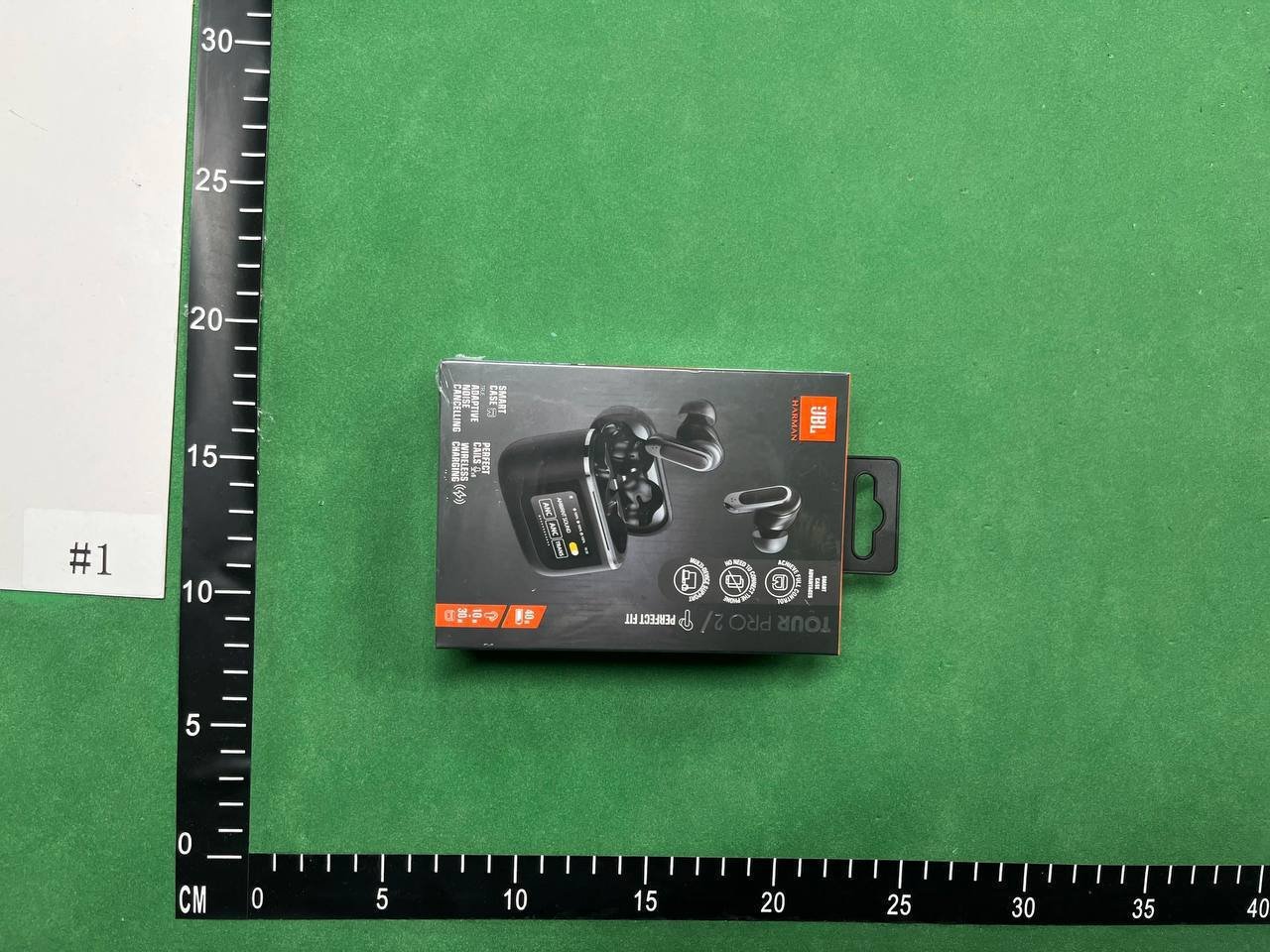   JBL Tour Pro 2