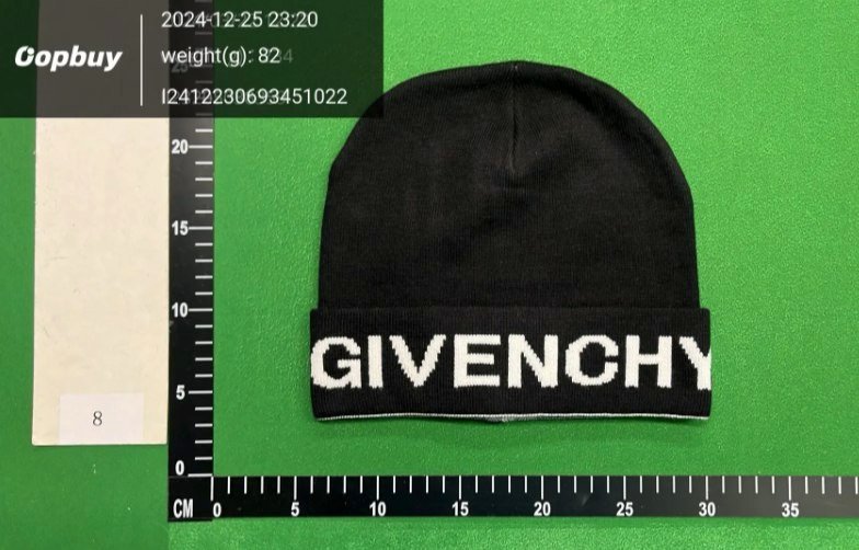  Burberry Beanie