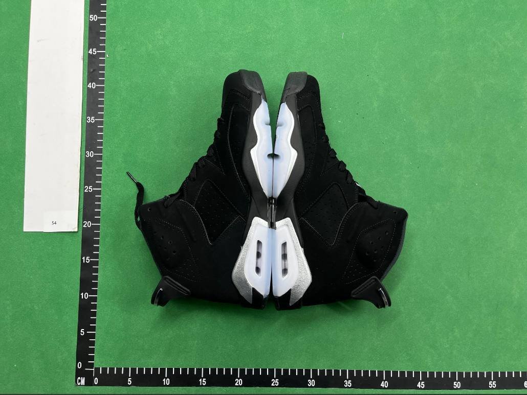   Air Jordan 6 Retro