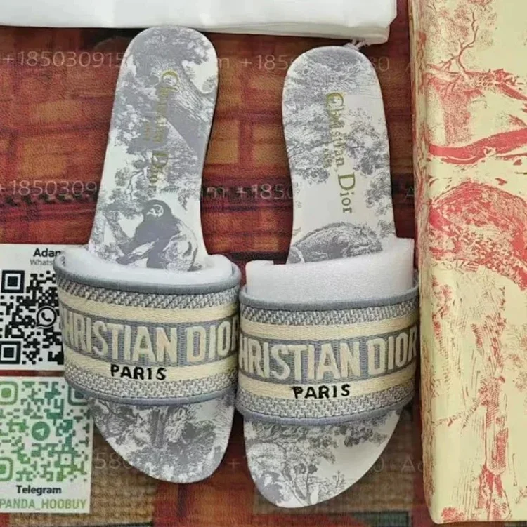 DIOR