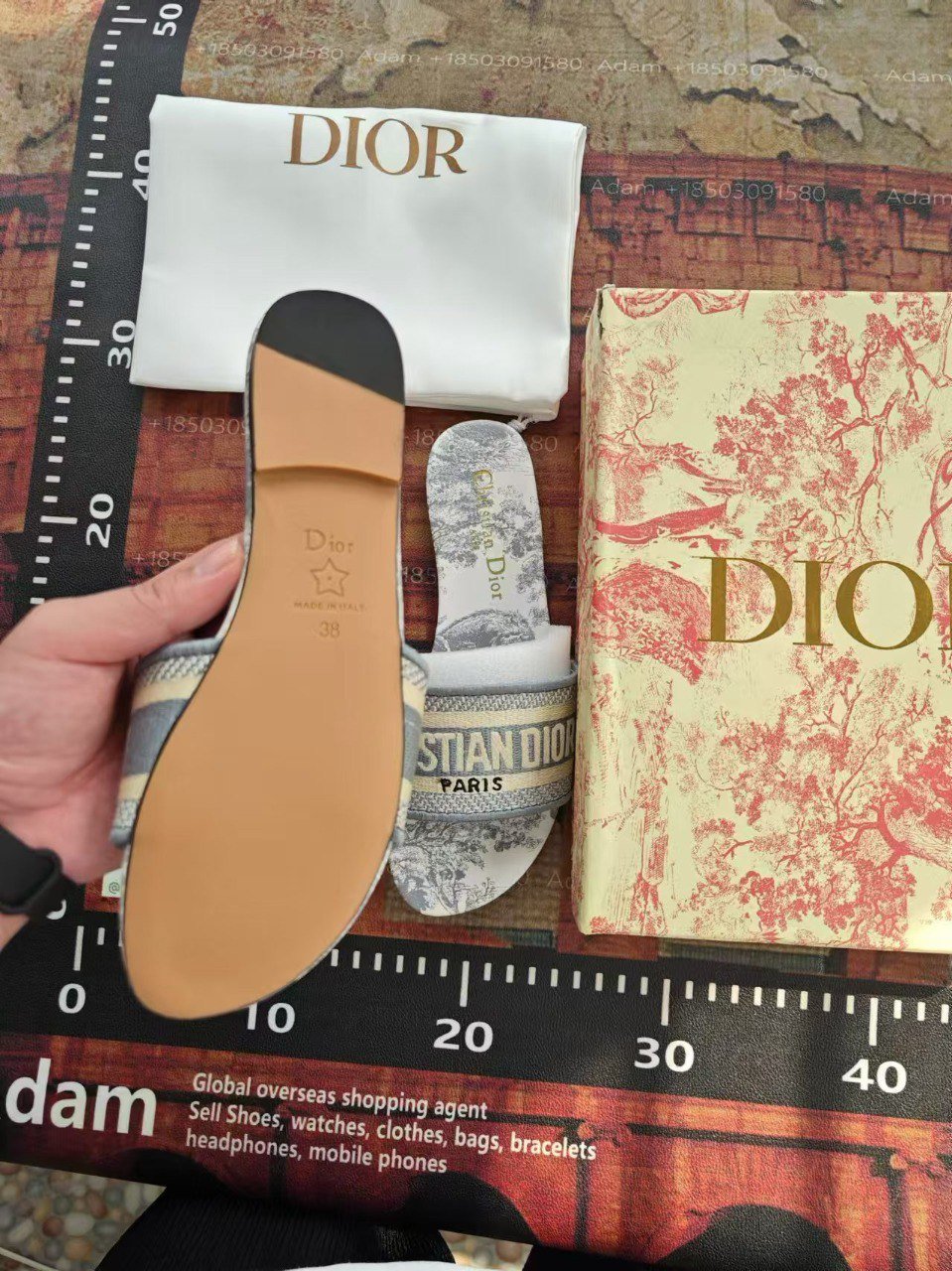 DIOR
