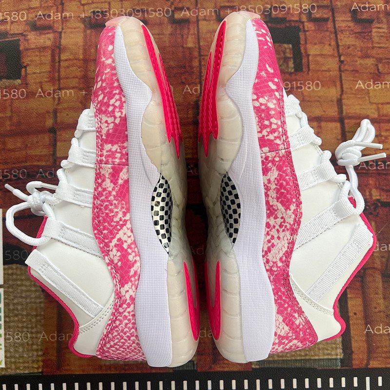 NIKE AIR JORDAN 11