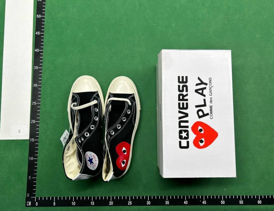 CONVERSE PLAY