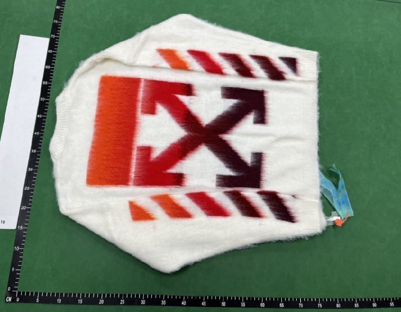Off white Sweater