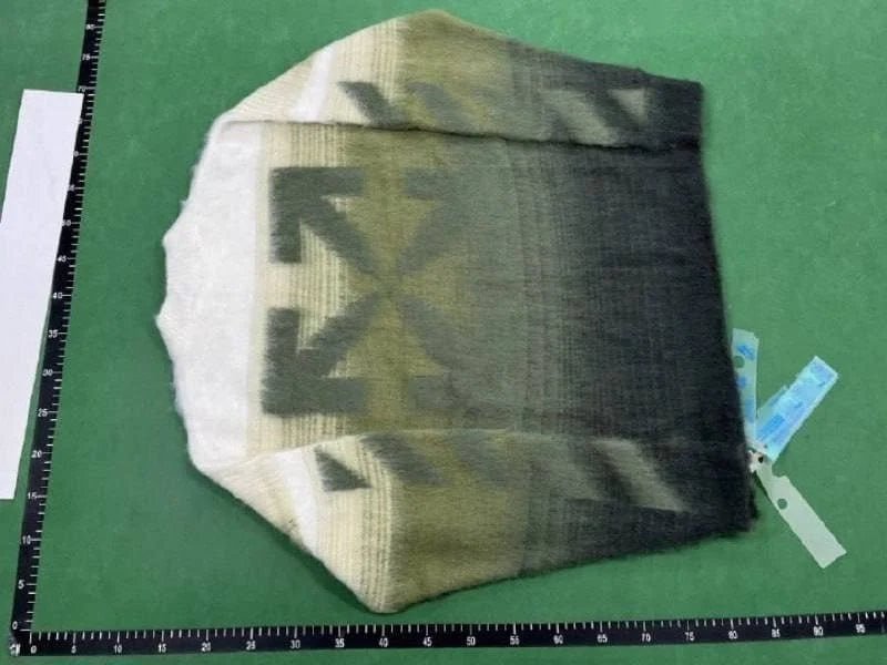 Off white Sweater