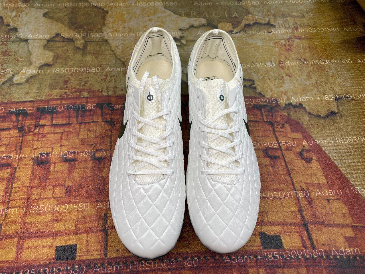 NIKE Tiempo Legend 10 High