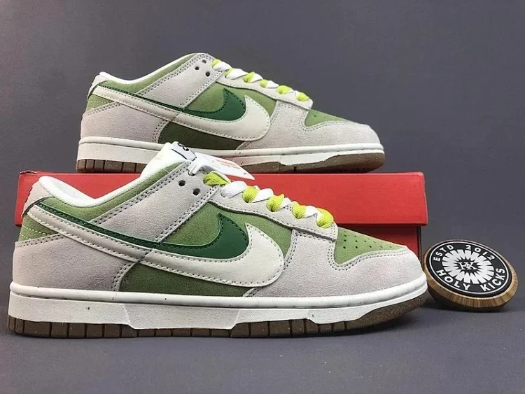 NIKE SB Dunk Low