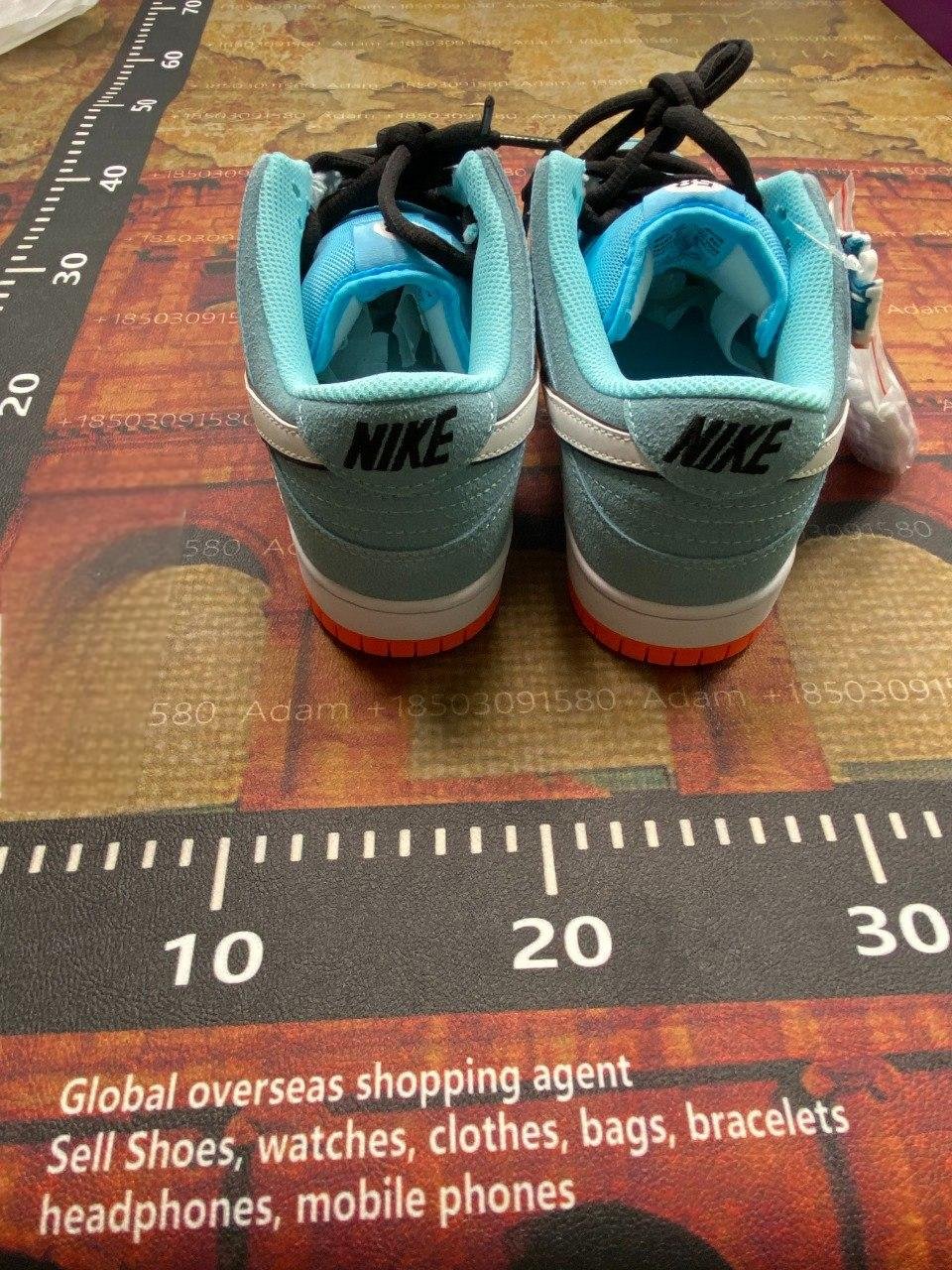 NIKE  SB Dunk Low