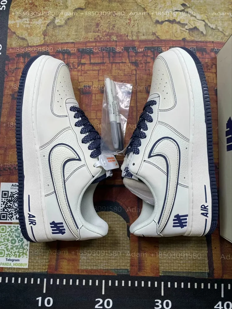 NIKE AIR FORCE 1'07