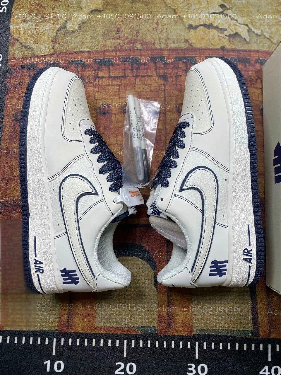 NIKE AIR FORCE 1'07