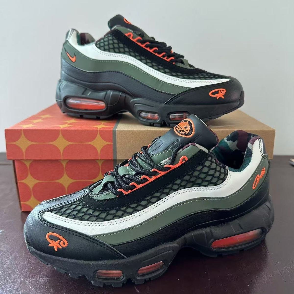 NIKE AIR MAX 95