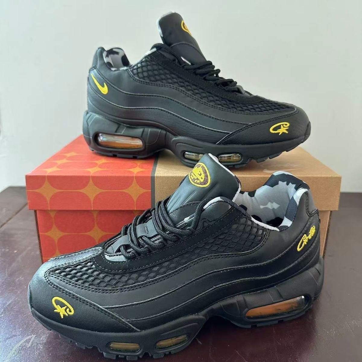 NIKE AIR MAX 95