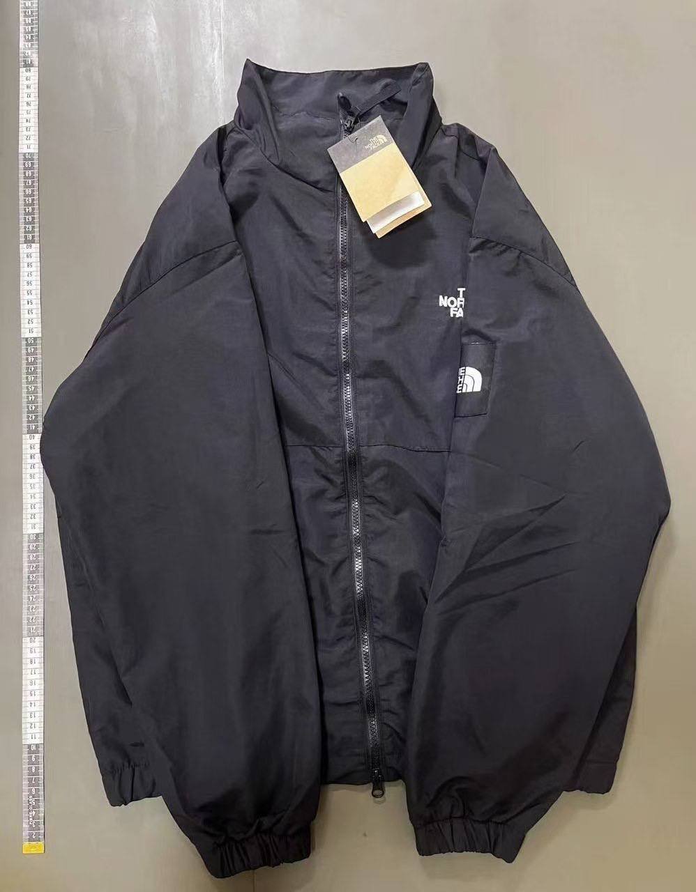 TNF COAT WIND BREAKER