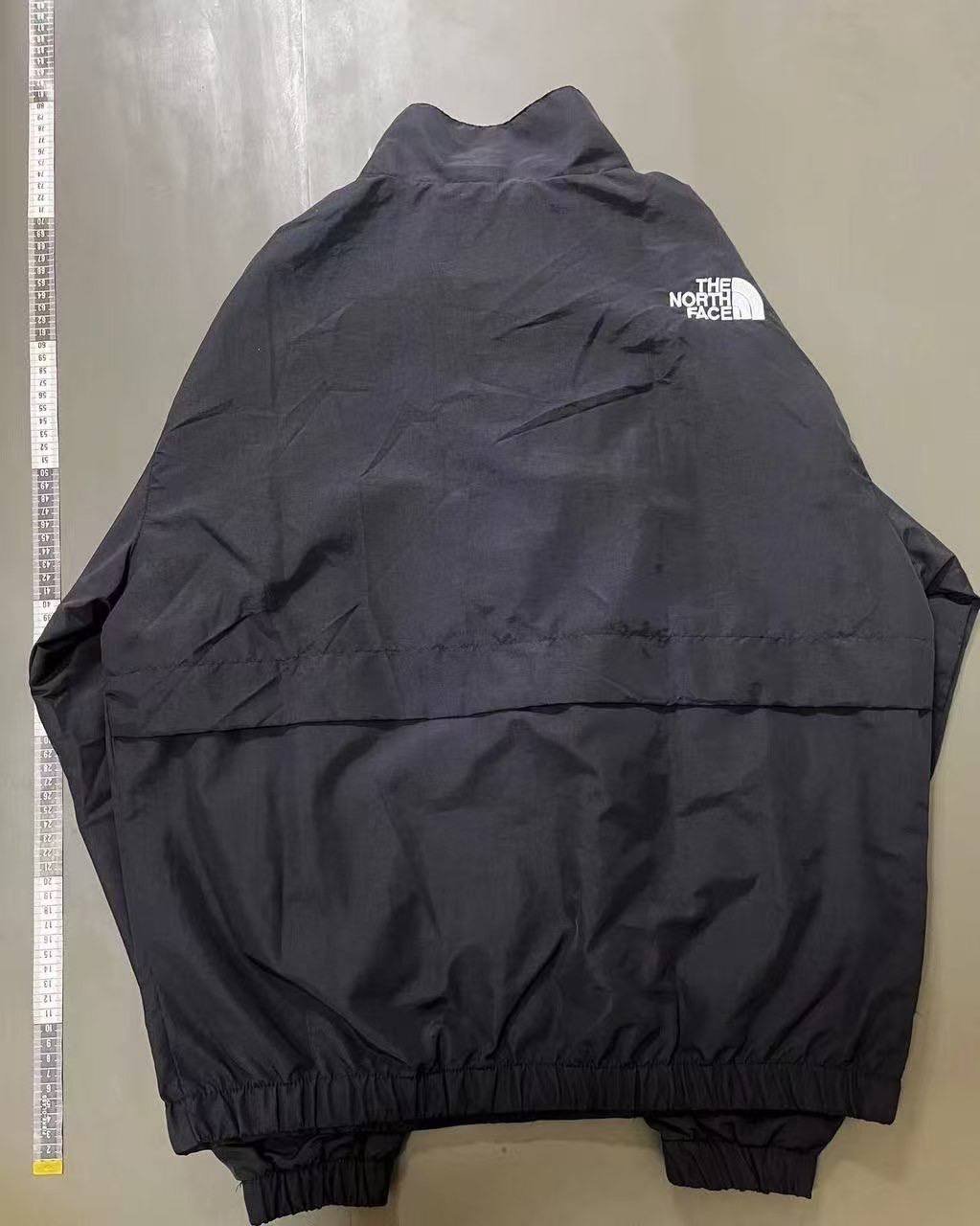 TNF COAT WIND BREAKER