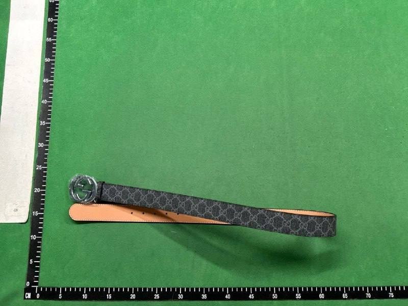 Gucci belt      (40 CP)