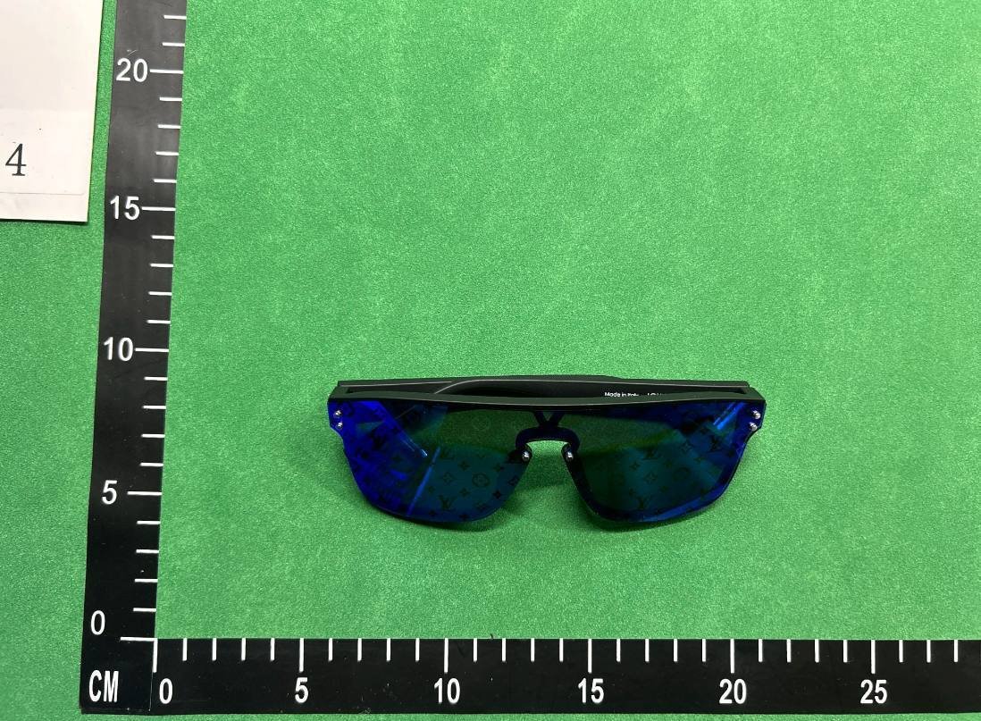 LOUIS VUITTON GLASSES