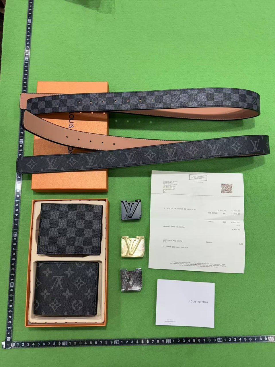 LV  belt wallet gift box