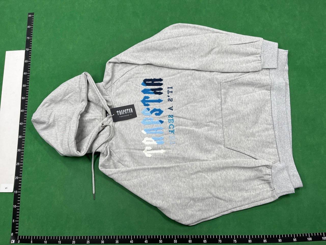  Trapstar suit  (39 CP)