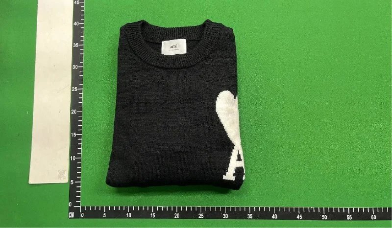 AMI Sweaters（40+ Styles