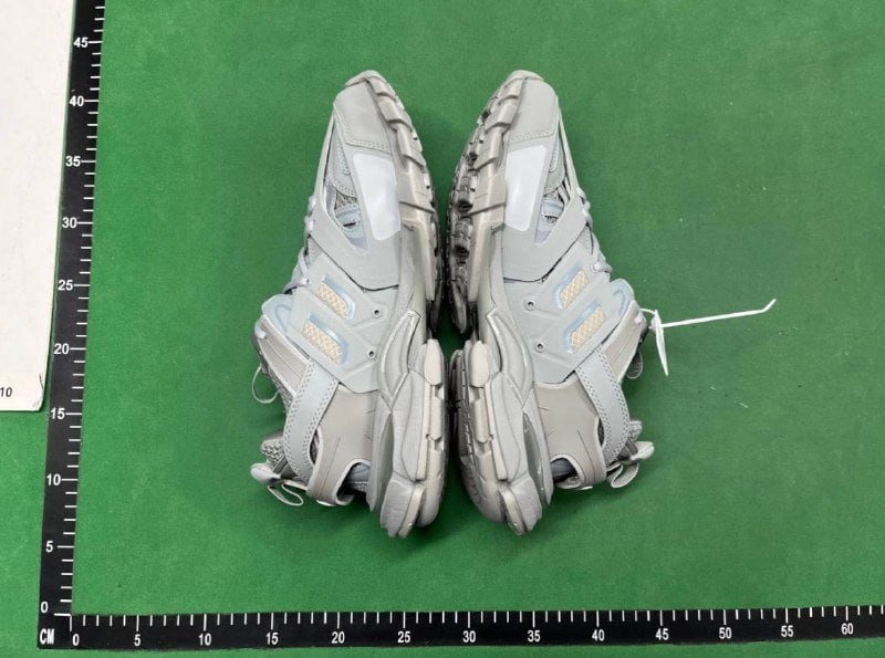 Balenciaga shoes (36 CP)