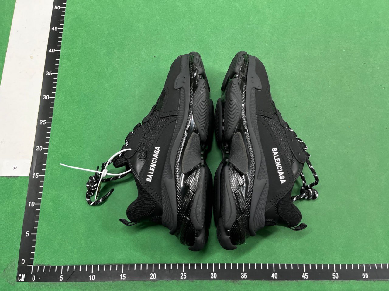 Balenciaga shoes (36 CP)