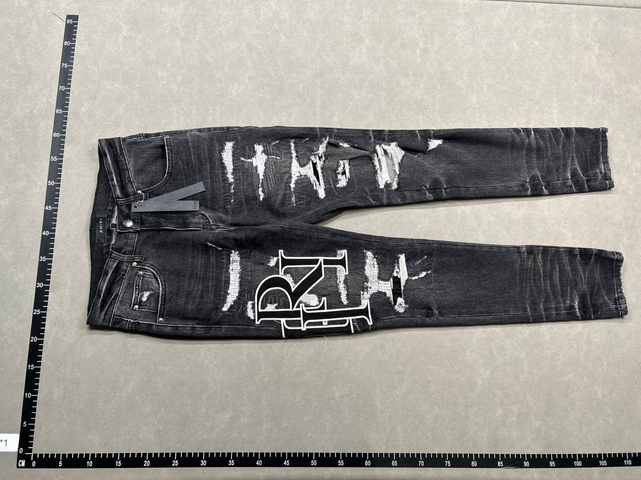 AMIRI JEANS