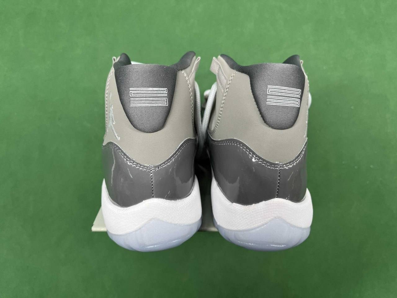 Air Jordan 11 Retro（color 31