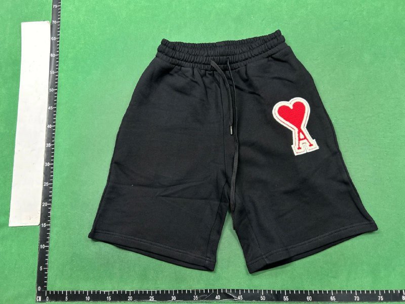  Ami shorts (28 CP)