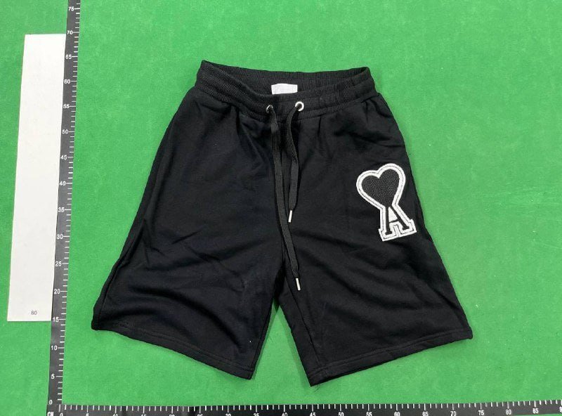  Ami shorts (28 CP)