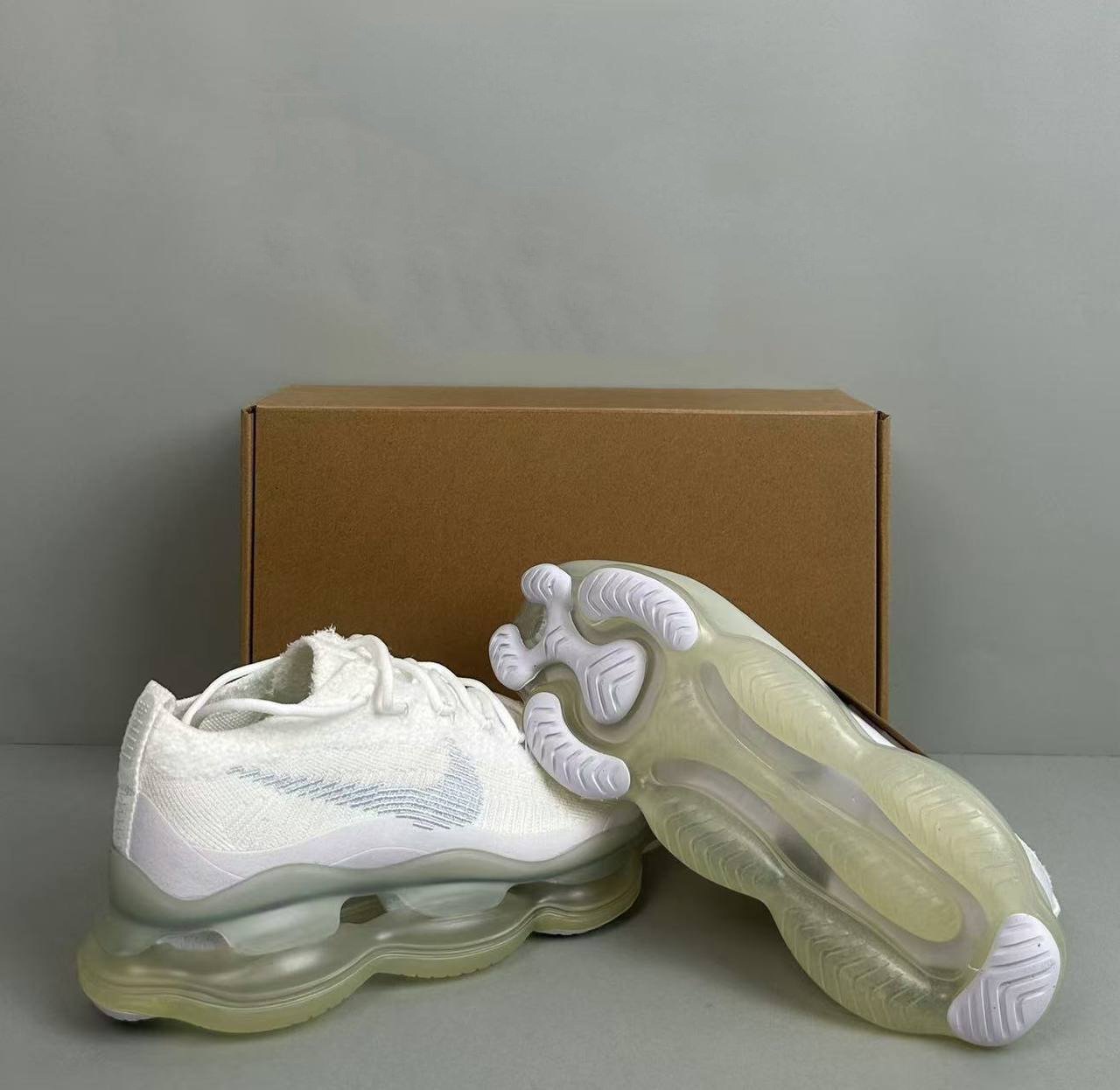 NIKE AIR MAX Scorpion