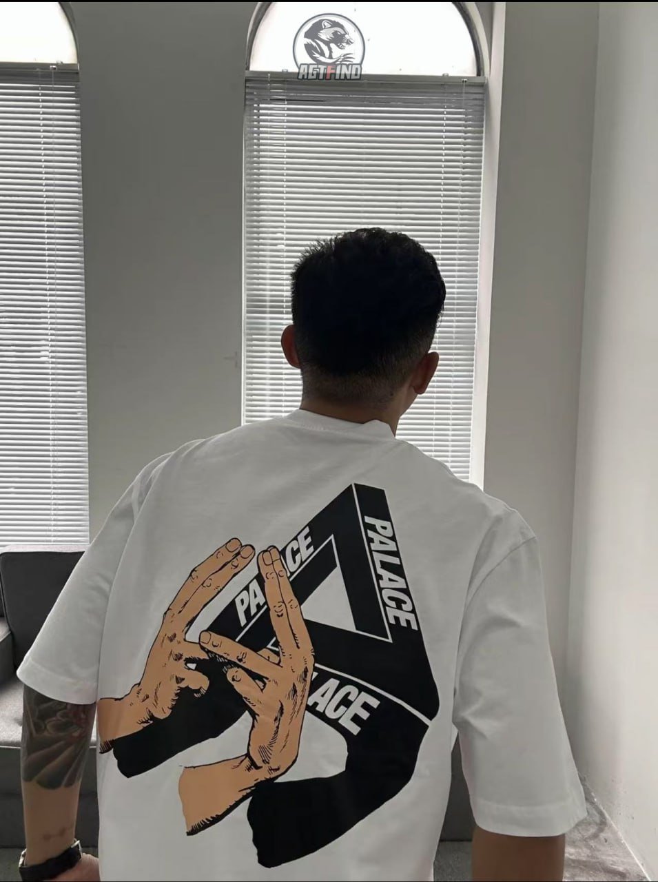 Palace t-shirt