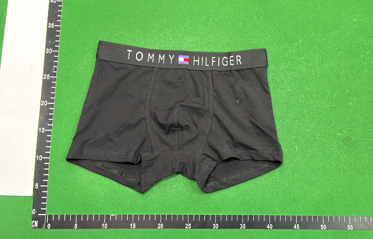Men's Tommy Hilfiger Underwear Set - Comfortable and Stylish Boxer Briefs
