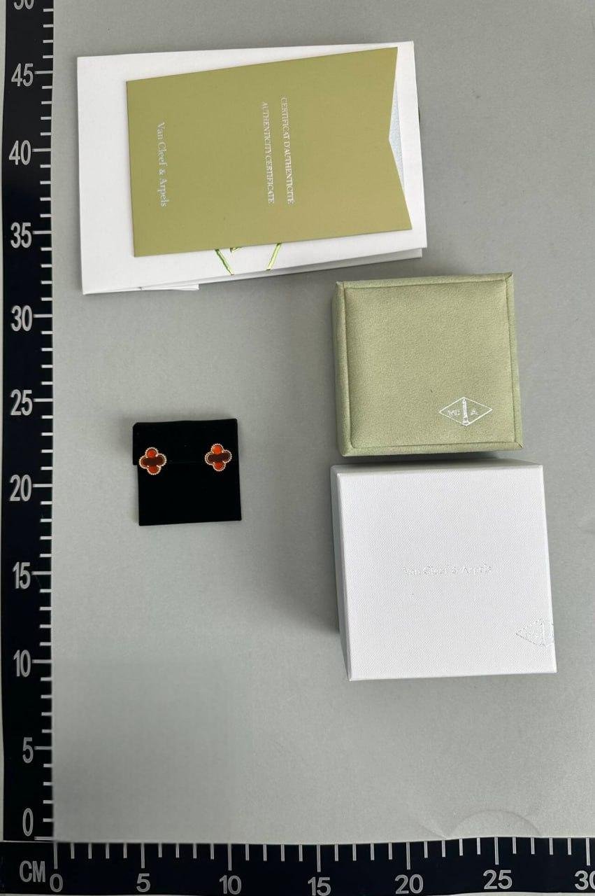 Van Cleef & Arpels Earring