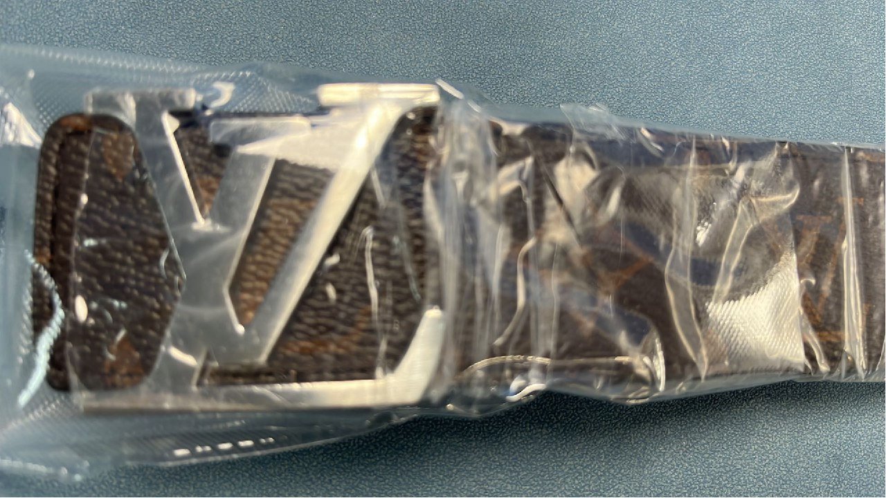  Louis Vuitton LV Monogram Canvas Belt Men's Fashion Accessory