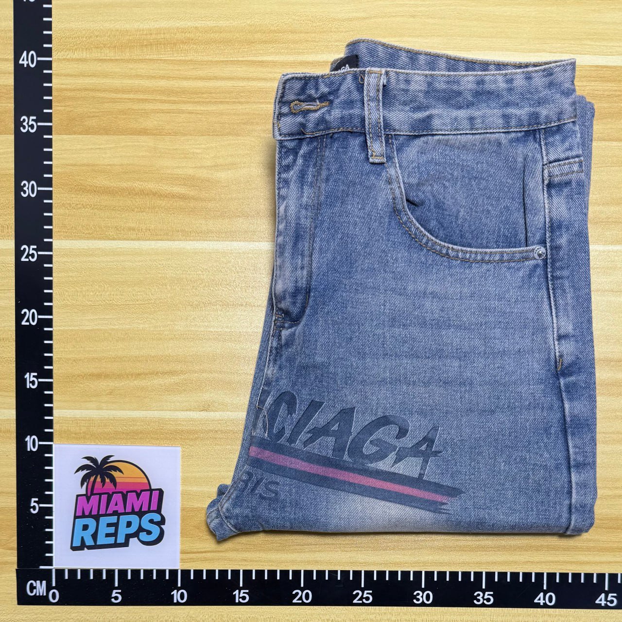 Fashionable and casual CYDP jeans - new style