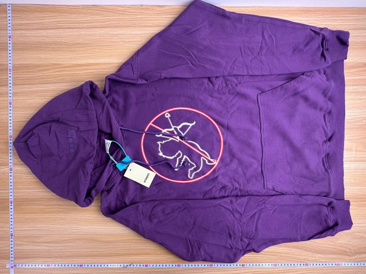 Vete---Lucky Letter Print Washed Distressed Long-Sleeve Hooded Sweatshirt for Men and Women 2-CY