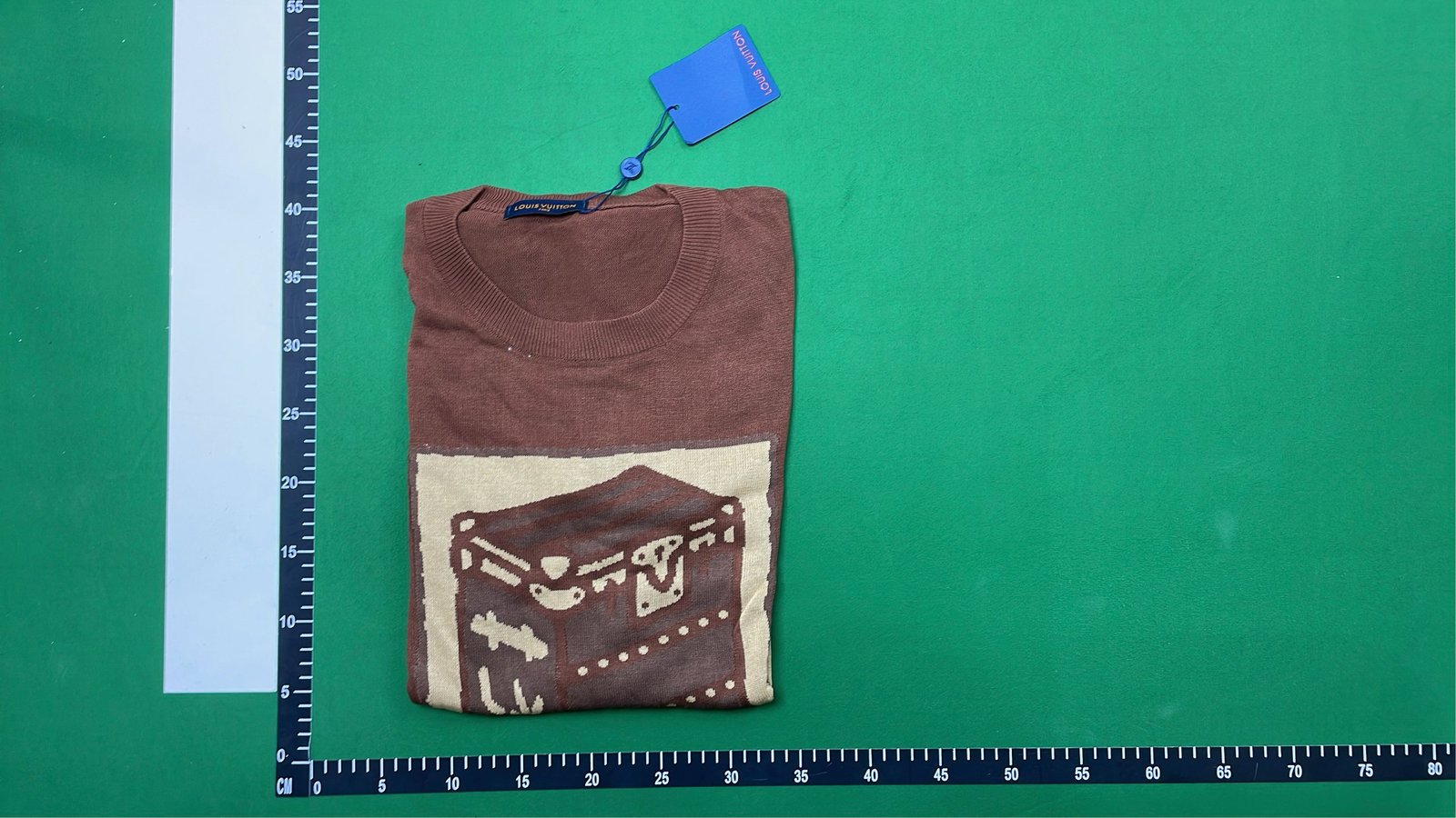 Louis Vuitton Men's Graphic T-Shirts - Stylish and Comfortable