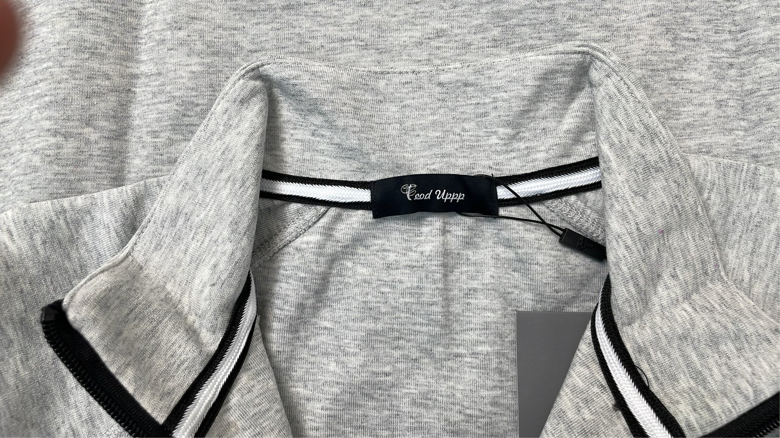  Men's Half-Zip Pullover Sweatshirt - Lightweight & Comfortable